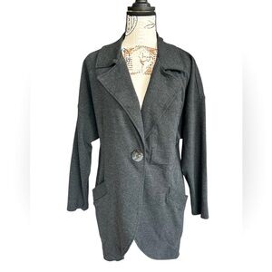 Cabi women’s blazer like jacket with tail and scoop hemline size small